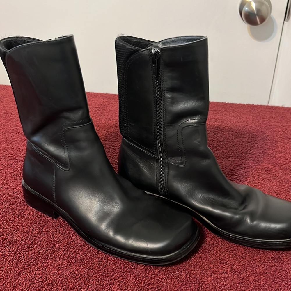 Anna Klein, black leather boots, zipper on the side, square toes - Picture 2 of 3